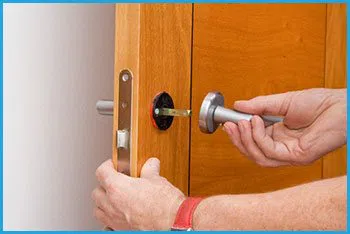 Lock Locksmith Services Fort Lauderdale, FL 954-366-2214 - 12-changing-locks