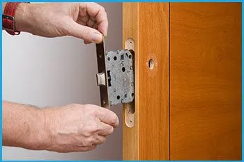 Lock Locksmith Services Fort Lauderdale, FL 954-366-2214 Lock Locksmith Services Fort Lauderdale, FL 954-366-2214 - 13-new-locks-installation